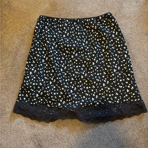 NWT American Eagle Black and White Floral A-Line Skirt